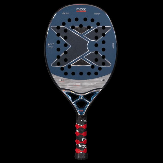 V10 Luxury 2025 beach tennis racket. Veronica Casadei's racket